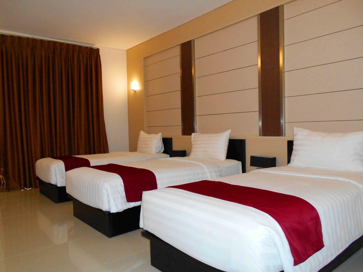 Zuri Resort Cipanas Puncak Extérieur photo